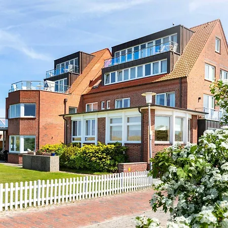 Haus Koebesine 12 Szálloda *