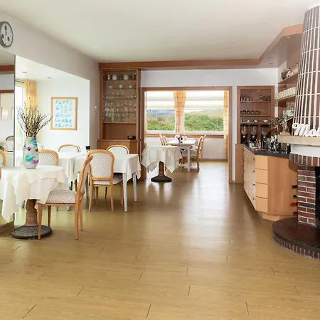 Haus Koebesine 12 * Йюст